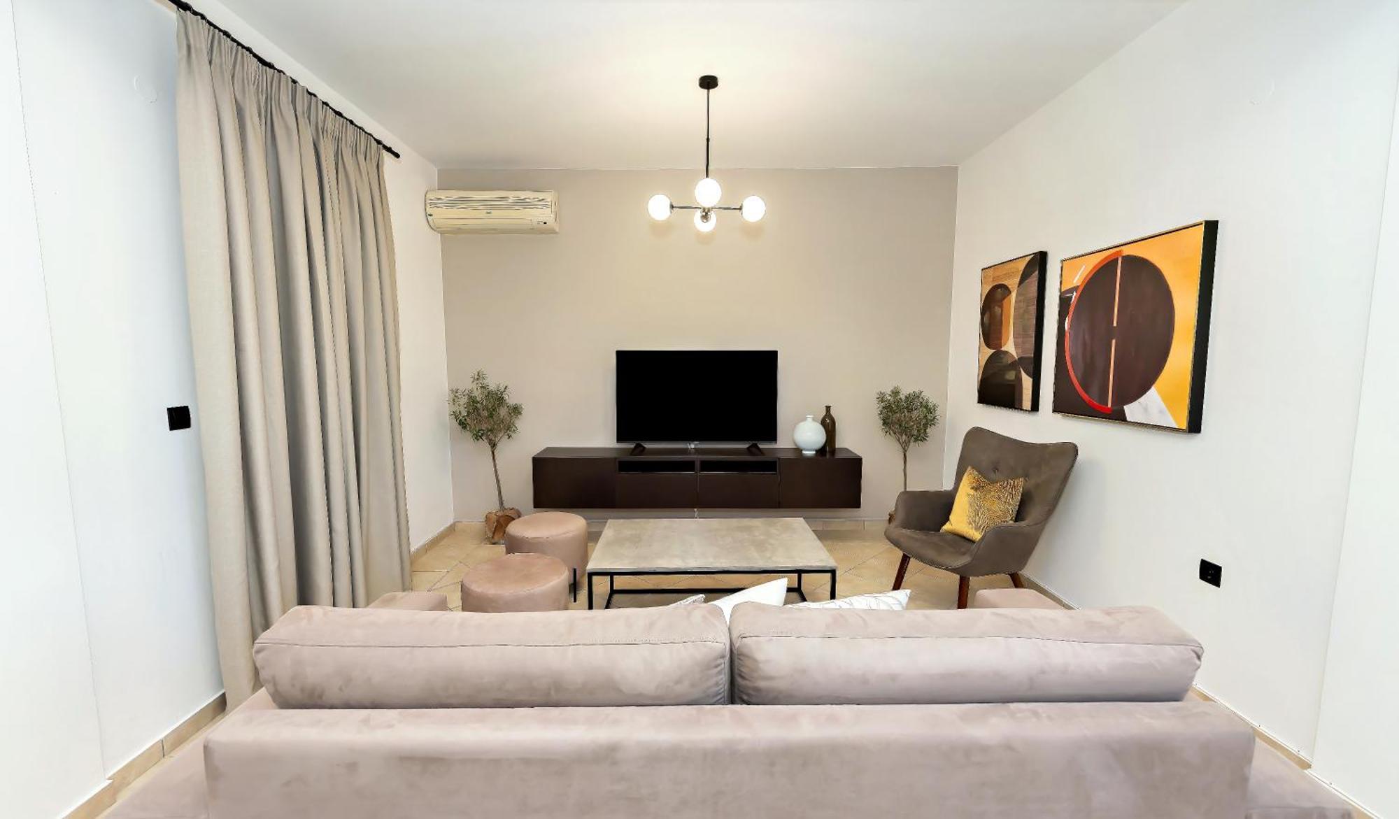 Dioni Apartment *