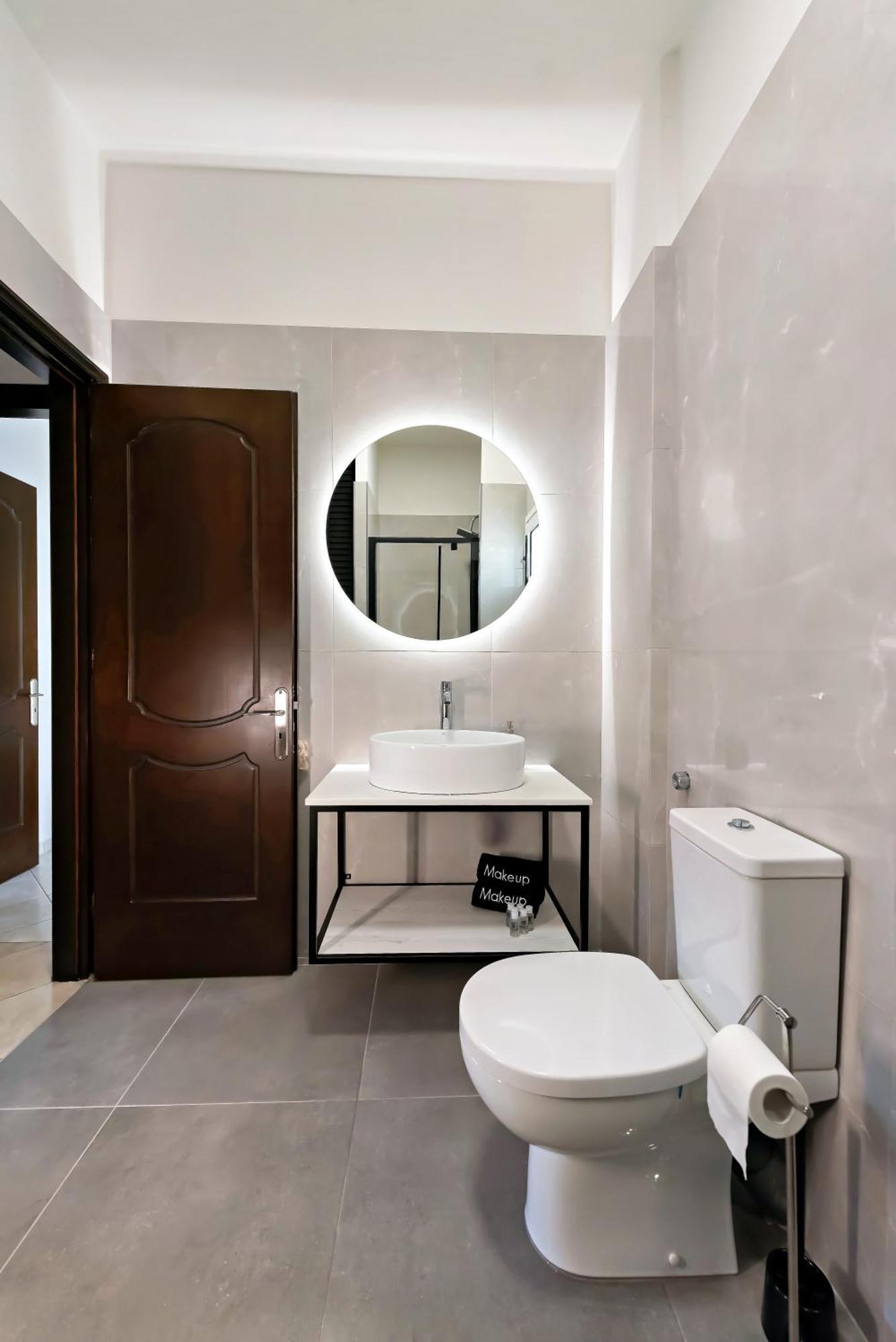 Dioni Apartment
